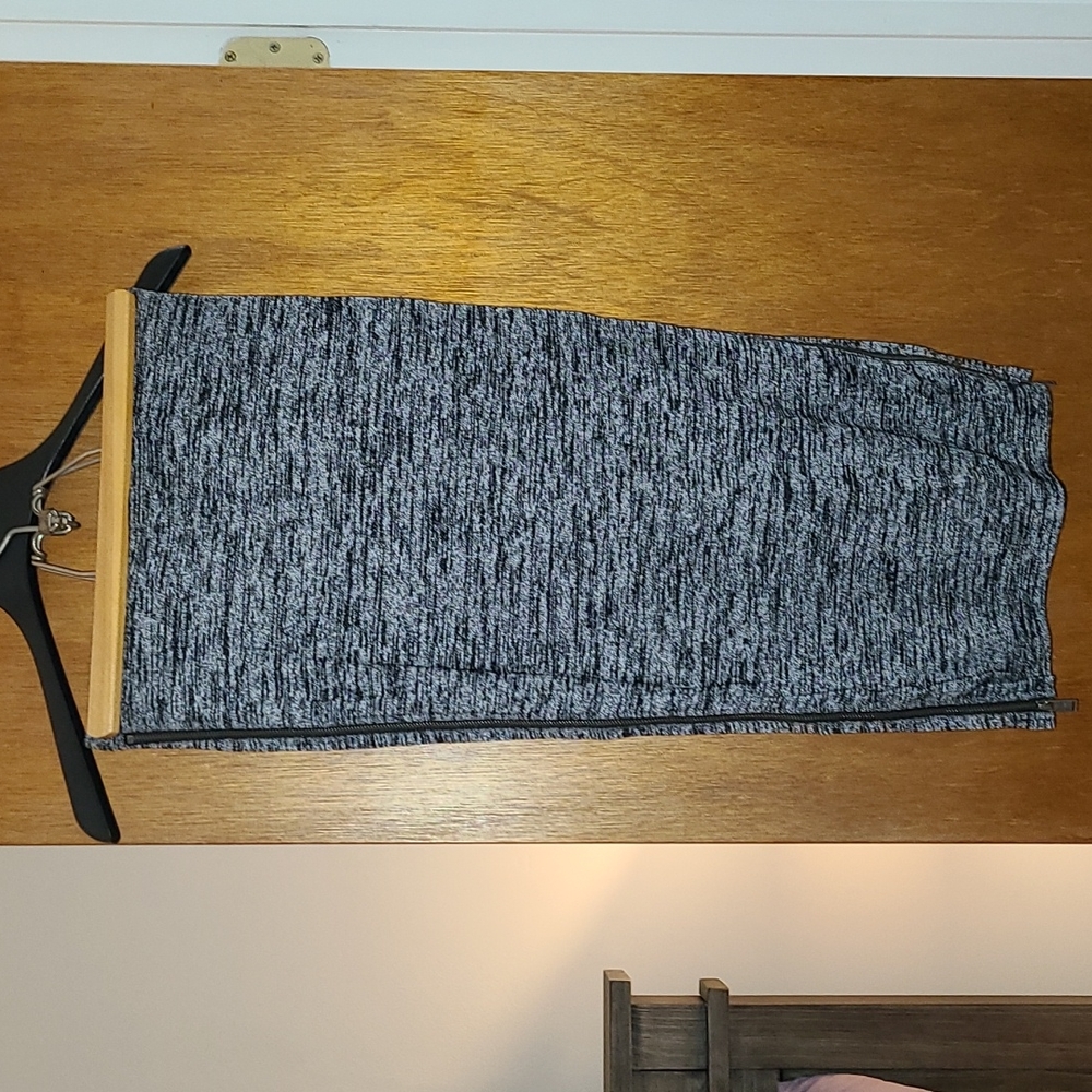 Express Midi skirt with full zipper on both sides XS Marl